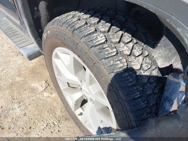 3GTU2NEC7JG617047 GMC Sierra 1500 Slt