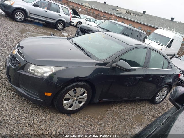 1G1PC5SB1E7438244 Chevrolet Cruze