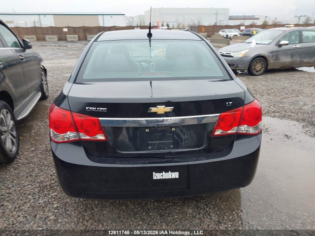 1G1PC5SB1E7438244 Chevrolet Cruze
