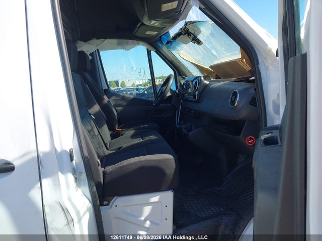W1Y4KDHY0SP831601 Mercedes-Benz Sprinter 2500