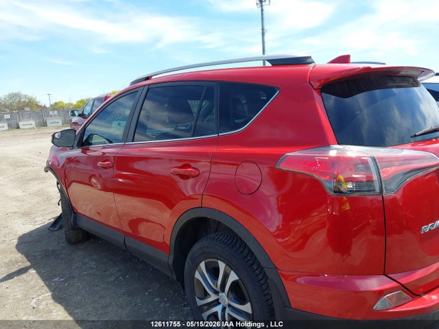 2T3ZFREV6HW383044 Toyota RAV4 LE