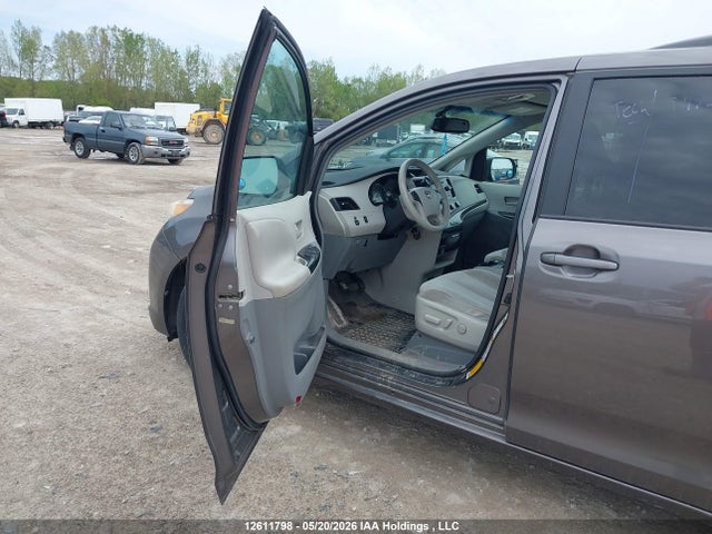 Aukcja sprzedaży 2011 Toyota Sienna Le 7 Passenger, vin: 5TDJK3DC0BS009611, numer aukcji: 12611798