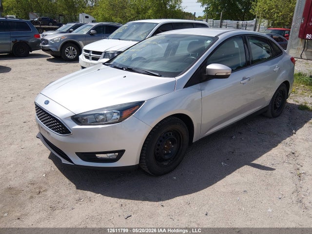 Ford FOCUS SE 2015 1FADP3F21FL351794 Image 2