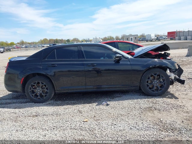 2C3CCAGG6PH590163 Chrysler 300 S Awd