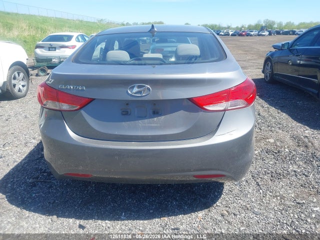 2012 Hyundai Elantra Gl მანქანა იყიდება აუქციონზე, vin: 5NPDH4AE5CH105054, აუქციონის ნომერი: 12611836