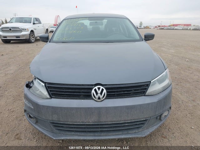 2013 Volkswagen Jetta 2.0l Trendline/2.0l Trendline+ მანქანა იყიდება აუქციონზე, vin: 3VW2K7AJ9DM426594, აუქციონის ნომერი: 12611875