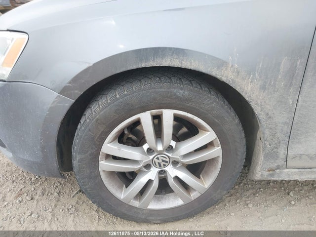 2013 Volkswagen Jetta 2.0l Trendline/2.0l Trendline+ მანქანა იყიდება აუქციონზე, vin: 3VW2K7AJ9DM426594, აუქციონის ნომერი: 12611875