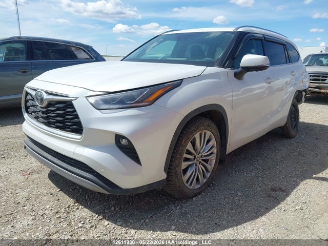 5TDKDRBH6RS547305 Toyota Highlander Limited