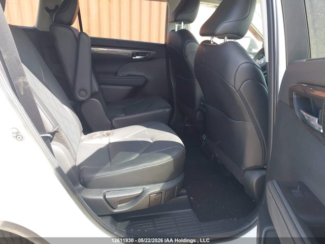 5TDKDRBH6RS547305 Toyota Highlander Limited