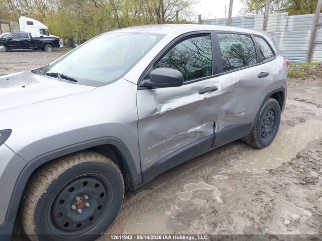 2017 Jeep Cherokee Sport მანქანა იყიდება აუქციონზე, vin: 1C4PJLABXHD233367, აუქციონის ნომერი: 12611942