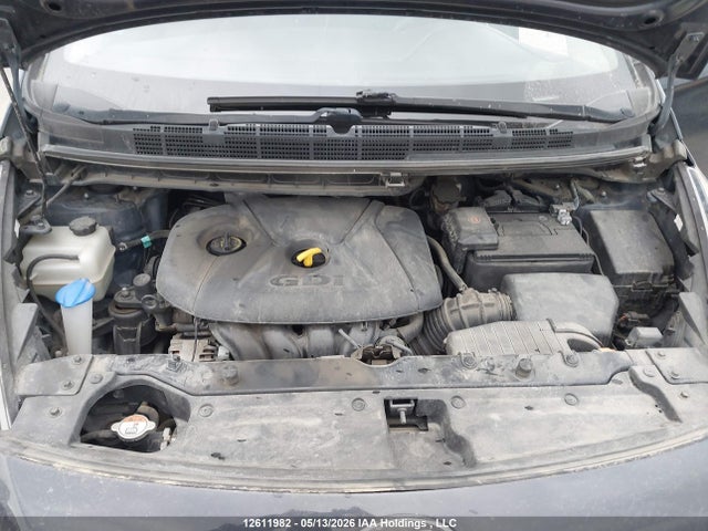 Продаж на аукціоні авто 2015 Kia Rondo Lx/lx Value/lx Winter Edition, vin: KNAHT8A37F7120294, номер лоту: 12611982