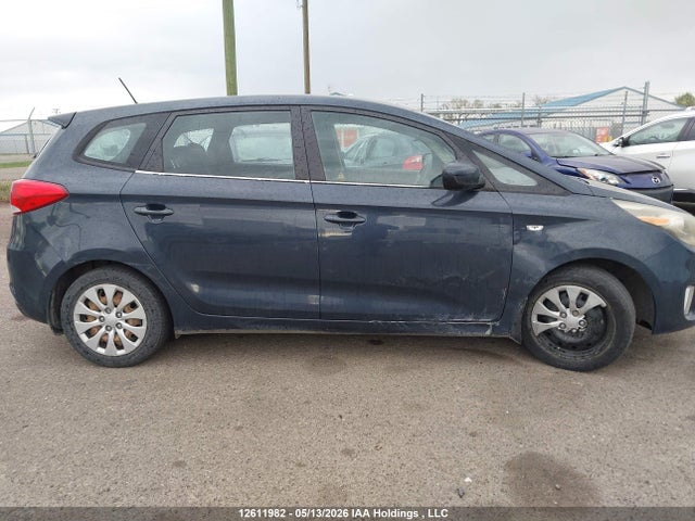 Продаж на аукціоні авто 2015 Kia Rondo Lx/lx Value/lx Winter Edition, vin: KNAHT8A37F7120294, номер лоту: 12611982