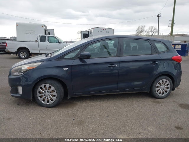 Продаж на аукціоні авто 2015 Kia Rondo Lx/lx Value/lx Winter Edition, vin: KNAHT8A37F7120294, номер лоту: 12611982
