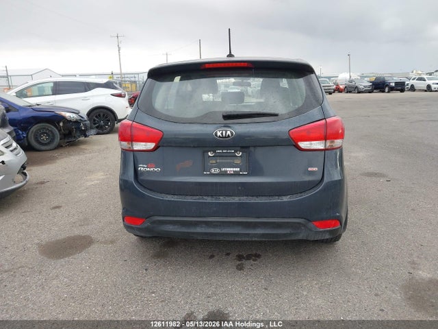 Продаж на аукціоні авто 2015 Kia Rondo Lx/lx Value/lx Winter Edition, vin: KNAHT8A37F7120294, номер лоту: 12611982