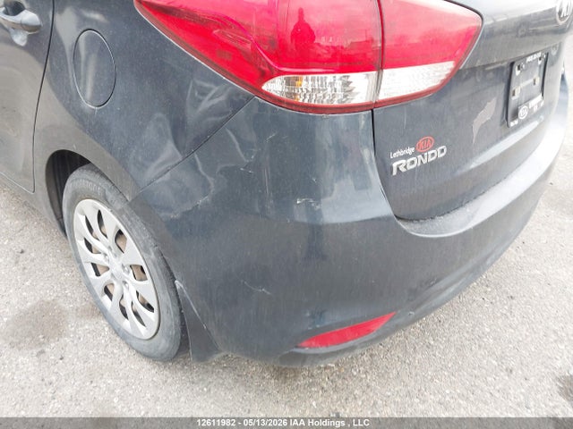 Продаж на аукціоні авто 2015 Kia Rondo Lx/lx Value/lx Winter Edition, vin: KNAHT8A37F7120294, номер лоту: 12611982