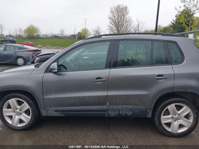 WVGJV7AX3GW590918 Volkswagen Tiguan Comfortline/highline/special Edition