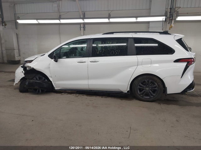 5TDGSKFC3SS212039 Toyota Sienna Xse 7-passenger