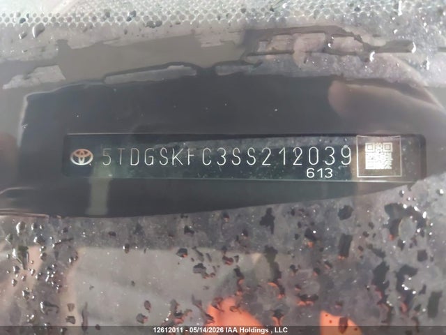 5TDGSKFC3SS212039 Toyota Sienna Xse 7-passenger
