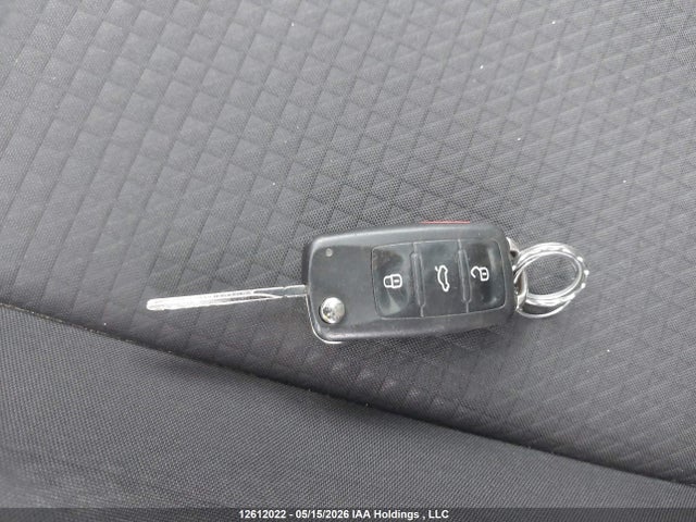 3VW2K7AJ3FM334335 Volkswagen Jetta 2.0l Trendline/2.0l Trendline+