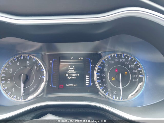 Продажа на аукционе авто 2015 Chrysler 200 Limited, vin: 1C3CCCAB8FN510912, номер лота: 12612025