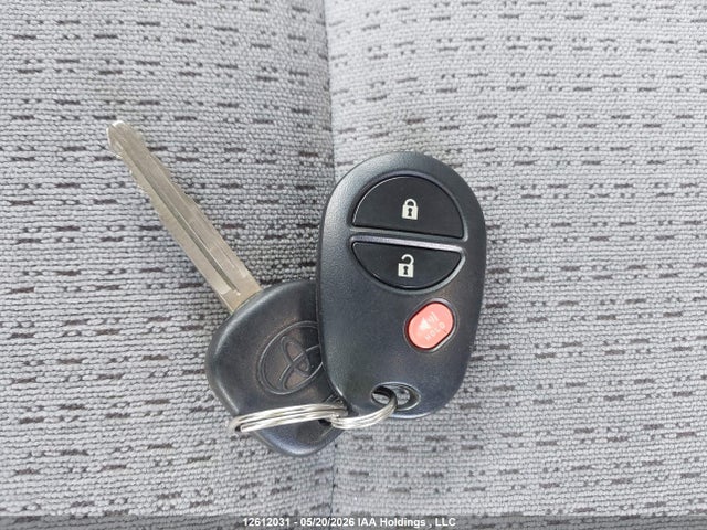 12612031 :رقم المزاد ، 5TDZK4CCXAS336607 vin ، 2010 Toyota Sienna Ce 7 Passenger مزاد بيع