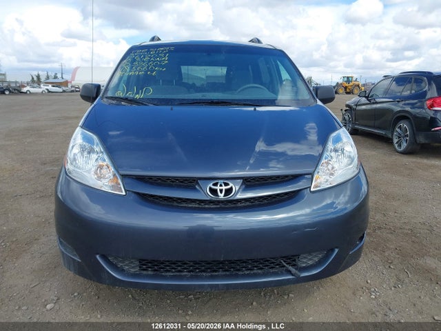 12612031 :رقم المزاد ، 5TDZK4CCXAS336607 vin ، 2010 Toyota Sienna Ce 7 Passenger مزاد بيع