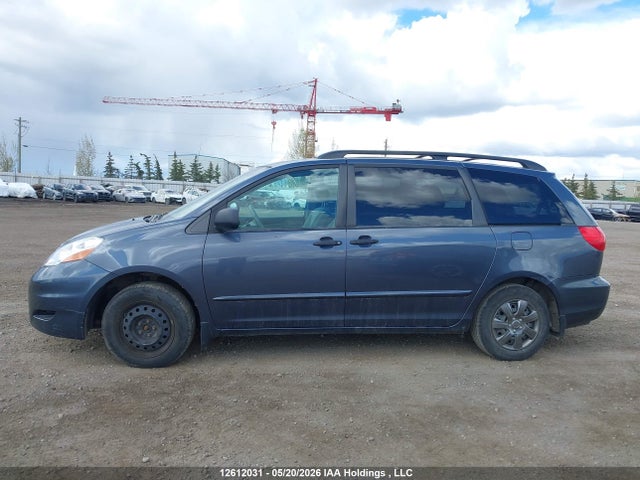 12612031 :رقم المزاد ، 5TDZK4CCXAS336607 vin ، 2010 Toyota Sienna Ce 7 Passenger مزاد بيع