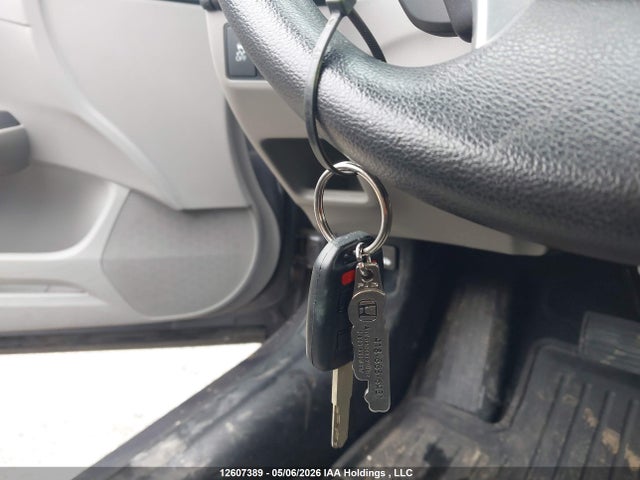 Продажа на аукционе авто 2015 Honda Civic Lx, vin: 2HGFB2F47FH010301, номер лота: 12607389