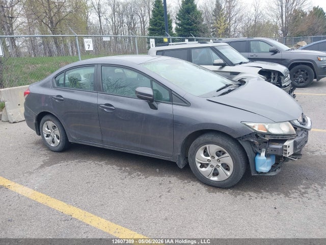Продажа на аукционе авто 2015 Honda Civic Lx, vin: 2HGFB2F47FH010301, номер лота: 12607389