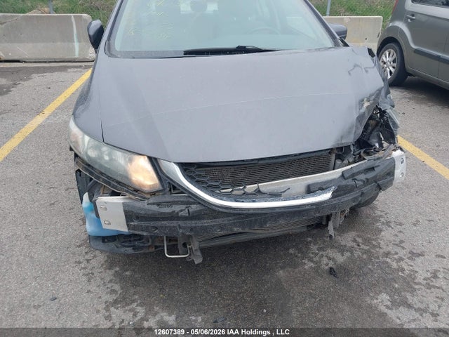 Продажа на аукционе авто 2015 Honda Civic Lx, vin: 2HGFB2F47FH010301, номер лота: 12607389