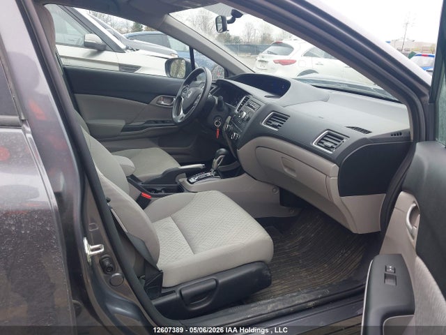 Продажа на аукционе авто 2015 Honda Civic Lx, vin: 2HGFB2F47FH010301, номер лота: 12607389