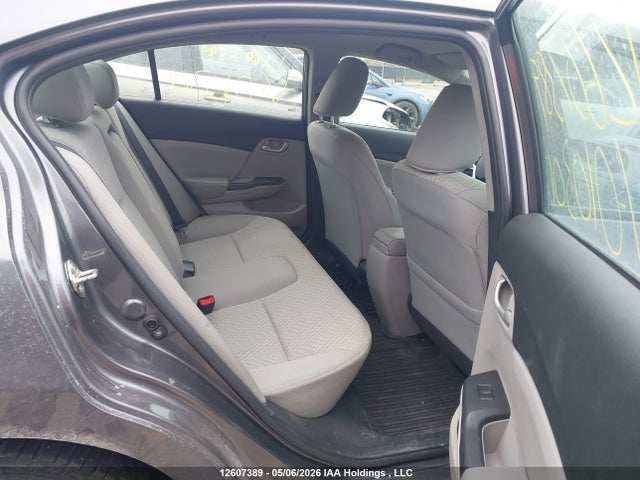 Продажа на аукционе авто 2015 Honda Civic Lx, vin: 2HGFB2F47FH010301, номер лота: 12607389