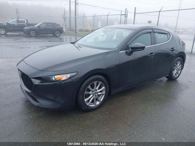 Mazda 3 Preferred 2023 JM1BPAL78P1603222 Image 2