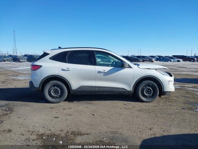 Продаж на аукціоні авто 2022 Ford Escape Se Hybrid, vin: 1FMCU9BZ6NUB58176, номер лоту: 12552848