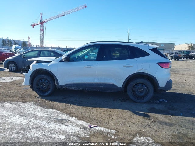 Продаж на аукціоні авто 2022 Ford Escape Se Hybrid, vin: 1FMCU9BZ6NUB58176, номер лоту: 12552848