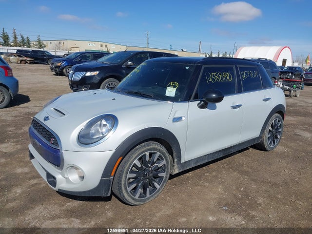 WMWXU3C37H2B64453 Mini 5 Door Cooper S