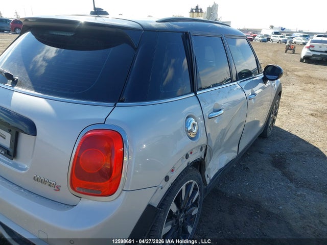 WMWXU3C37H2B64453 Mini 5 Door Cooper S
