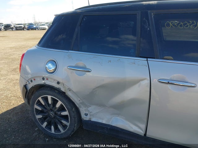 WMWXU3C37H2B64453 Mini 5 Door Cooper S