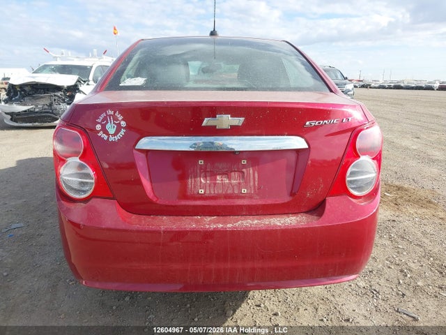 1G1JC5SH8G4109023 Chevrolet Sonic Lt Auto