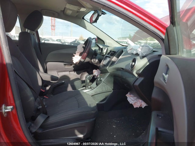 1G1JC5SH8G4109023 Chevrolet Sonic Lt Auto