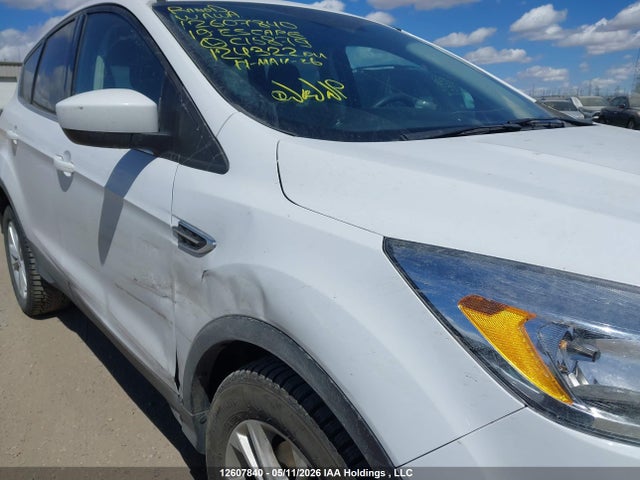 Продажа на аукционе авто 2019 Ford Escape Se, vin: 1FMCU9GD7KUC15879, номер лота: 12607840