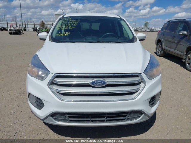 Продажа на аукционе авто 2019 Ford Escape Se, vin: 1FMCU9GD7KUC15879, номер лота: 12607840