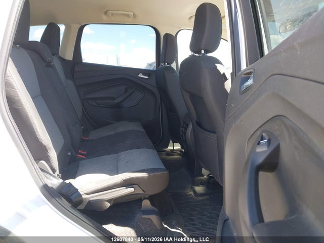 Продажа на аукционе авто 2019 Ford Escape Se, vin: 1FMCU9GD7KUC15879, номер лота: 12607840
