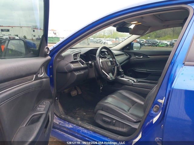 2019 Honda Civic Touring მანქანა იყიდება აუქციონზე, vin: 2HGFC1F95KH103055, აუქციონის ნომერი: 12612119