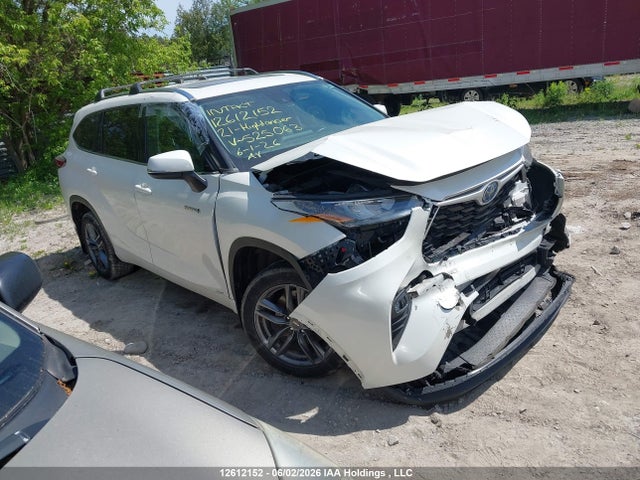12612152 :رقم المزاد ، 5TDGBRCH4MS525063 vin ، 2021 Toyota Highlander مزاد بيع