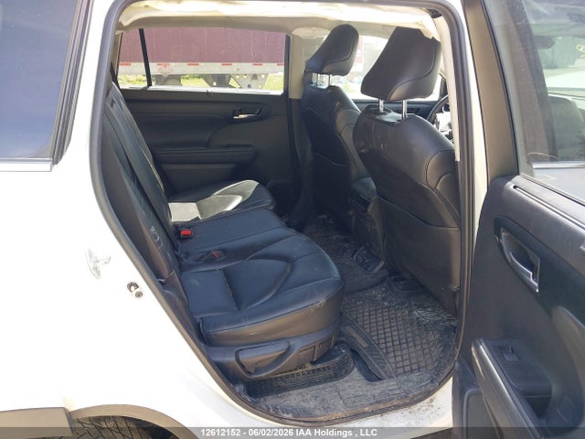12612152 :رقم المزاد ، 5TDGBRCH4MS525063 vin ، 2021 Toyota Highlander مزاد بيع