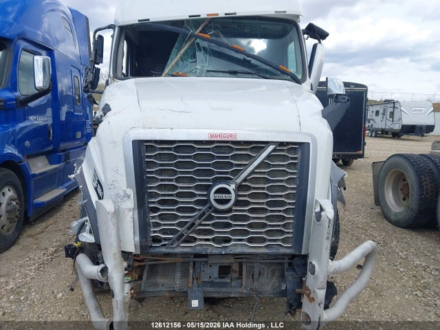 Volvo VNL 2022 4V4NC9EH6NN287617 Image 10