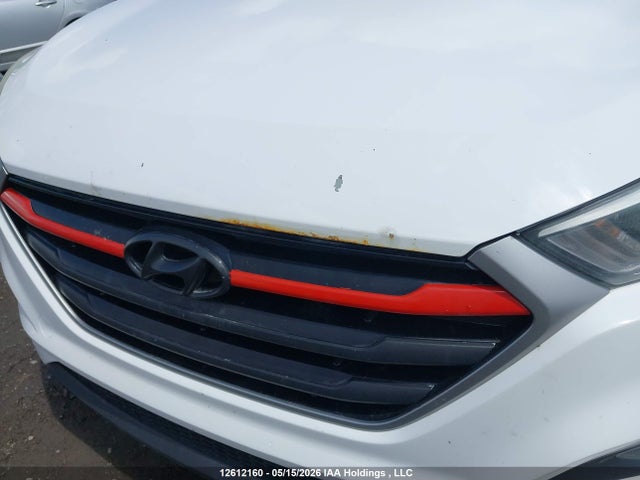 KM8J3CA40HU263653 Hyundai TUCSON SE