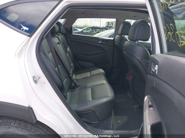 KM8J3CA40HU263653 Hyundai TUCSON SE