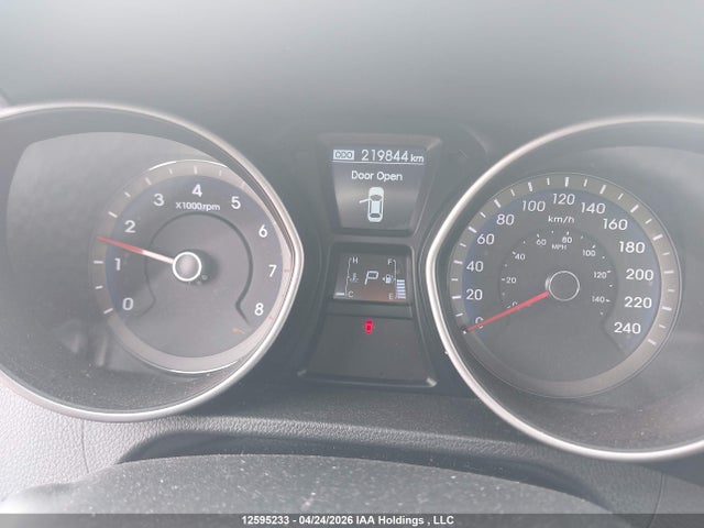 KMHD25LH5EU210373 Hyundai Elantra Gt Gl